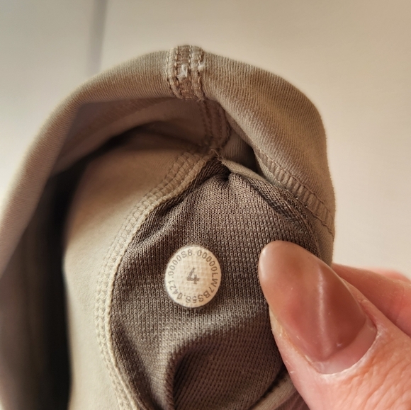 Lululemon Wunder Train High Rise Biker Shorts 7 Inch inseam Size 4. - Picture 4 of 7